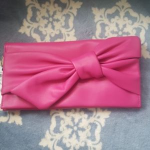 NWT INC Bowah Hands Through Clutch